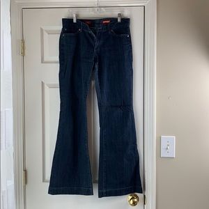 Express fit and flare jeans size 6